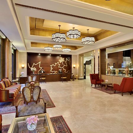 Hotel Radisson Srinagar Zewnętrze zdjęcie